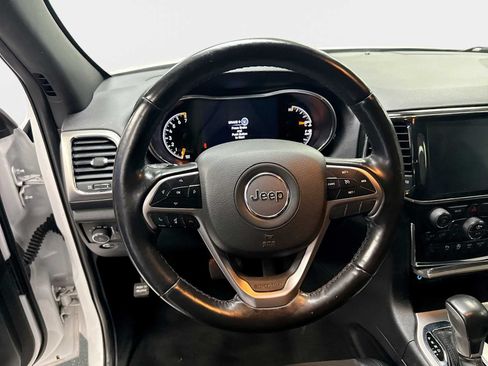 Used 2021 Jeep Grand Cherokee Laredo X AWD/4WD image 11