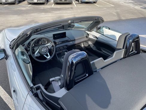 New 2025 MAZDA MX-5 Miata Club image 21
