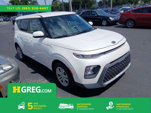 Used 2021 Kia Soul LX FWD image 1