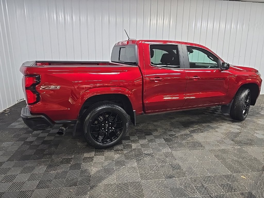 Used 2024 Chevrolet Colorado Z71 w/ LPO, Dark Essentials Package AWD/4WD image 3