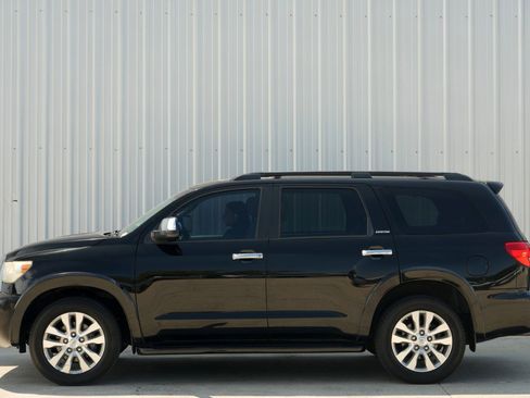 Used 2010 Toyota Sequoia Limited image 8