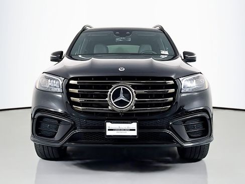 Certified 2025 Mercedes-Benz GLS 450 4MATIC image 3