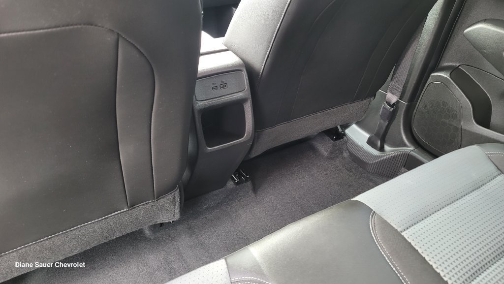 Used 2026 Chevrolet Trax LT FWD image 26