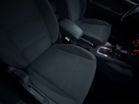 Used 2009 Volkswagen Rabbit S image 15