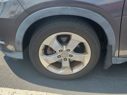 Used 2016 Honda HR-V LX image 9