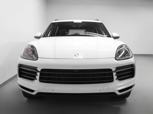 Used 2023 Porsche Cayenne S Platinum AWD/4WD image 8
