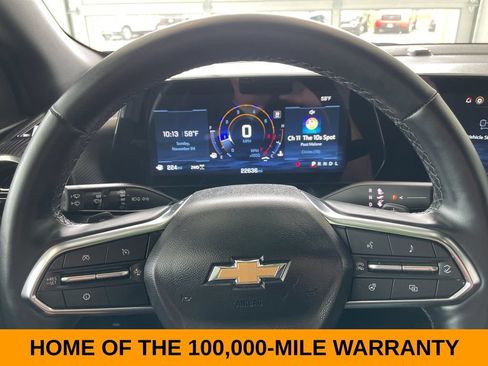 Used 2025 Chevrolet Equinox LT AWD/4WD image 11
