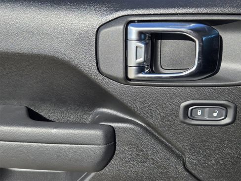 New 2026 Jeep Wrangler Unlimited Sport image 25