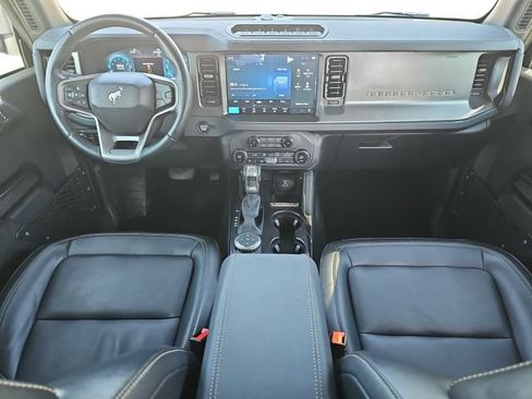 Used 2025 Ford Bronco Badlands AWD/4WD image 12