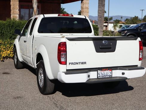Used 2018 Nissan Frontier S image 6
