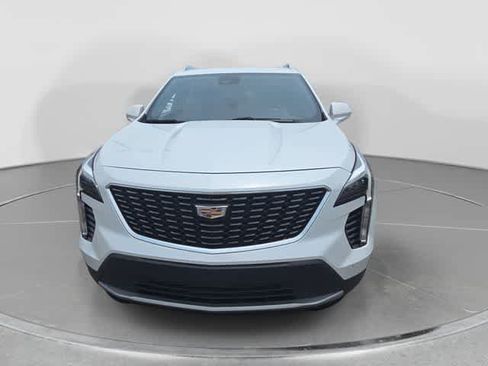 Used 2020 Cadillac XT4 Premium Luxury w/ Driver Awareness Package AWD/4WD image 3