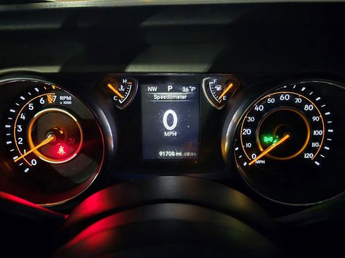 Used 2018 Jeep Wrangler Unlimited Sport image 17