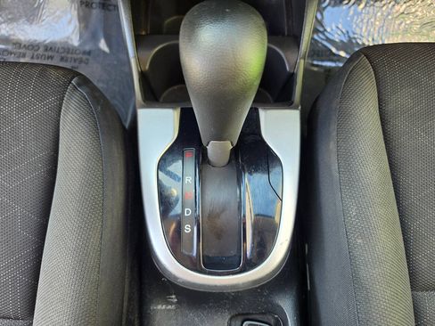 Used 2017 Honda Fit EX image 40