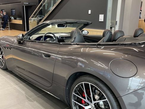 Used 2024 Maserati GranCabrio Trofeo AWD/4WD image 4