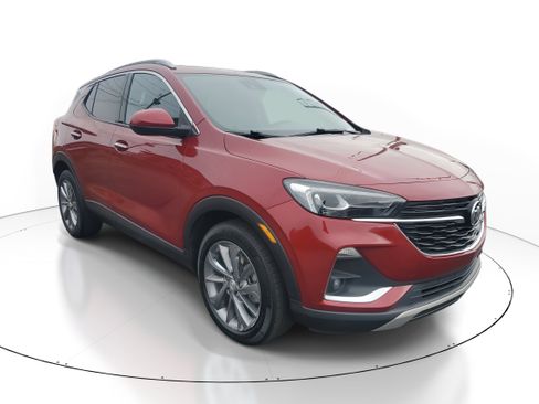 Used 2021 Buick Encore GX Essence w/ Experience Buick Package image 2