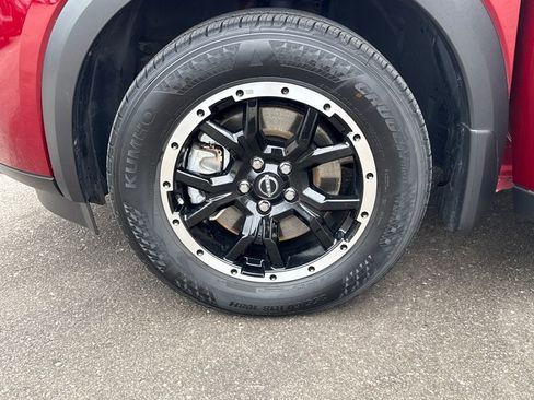 Certified 2024 Nissan Pathfinder SL image 28