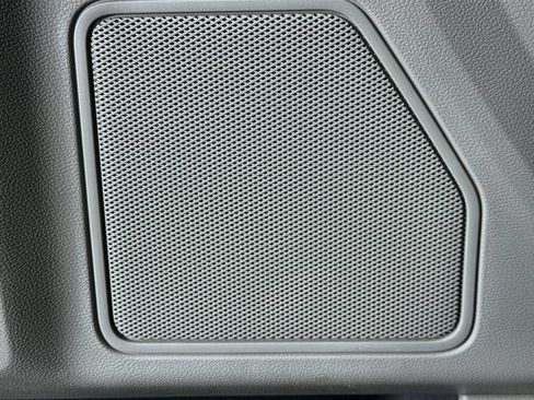 Used 2019 Ford F150 XLT w/ Equipment Group 302A Luxury AWD/4WD image 21