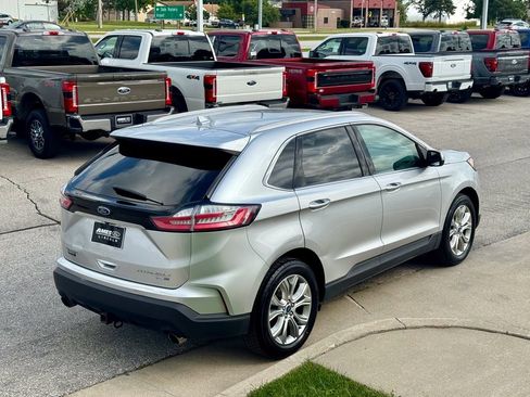 Used 2019 Ford Edge Titanium AWD/4WD image 6