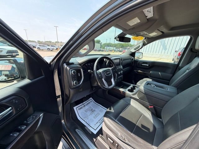 Used 2022 GMC Sierra 1500 SLT w/ SLT Premium Package AWD/4WD image 9
