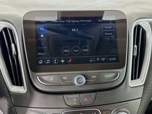 Used 2025 Chevrolet Malibu LT image 17