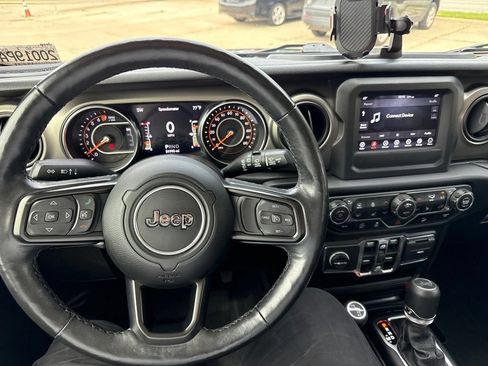Used 2019 Jeep Wrangler Unlimited Sport S AWD/4WD image 18