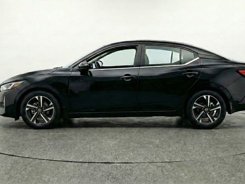 Used 2025 Nissan Sentra SV FWD image 5