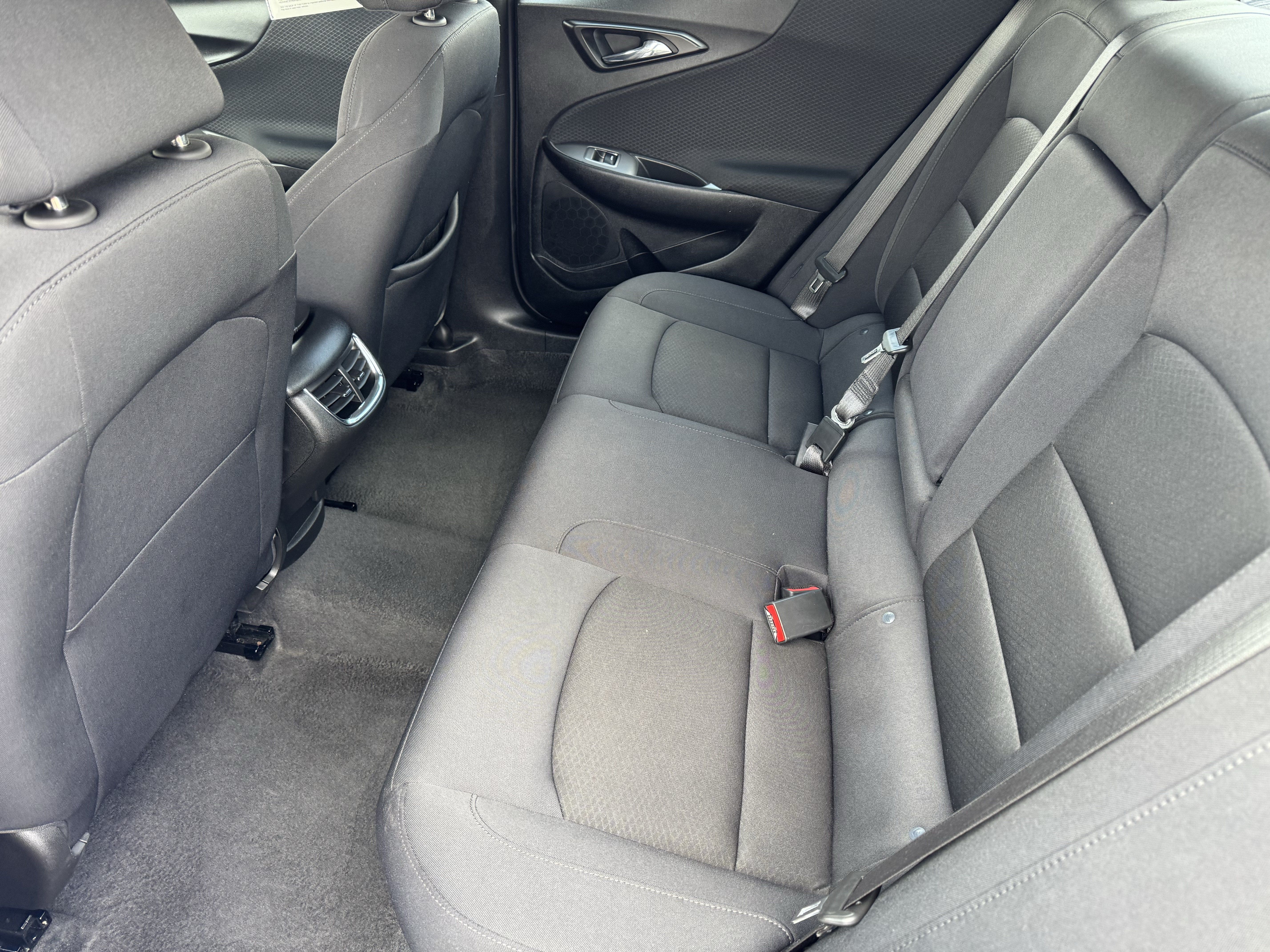Certified 2025 Chevrolet Malibu LT FWD image 15