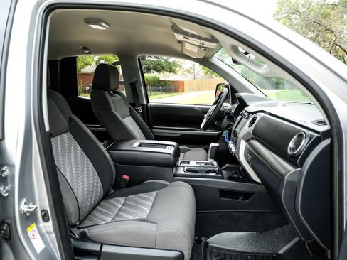 Used 2018 Toyota Tundra SR5 image 30