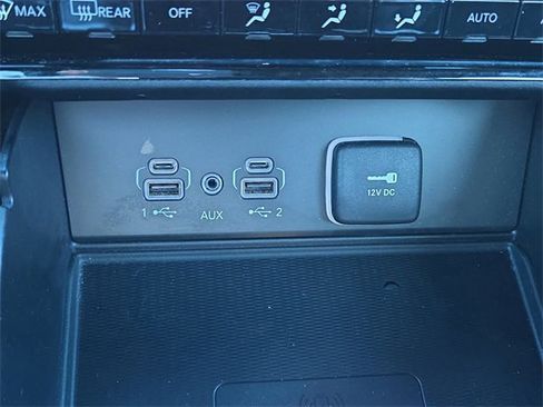 Used 2023 Jeep Grand Cherokee Altitude image 26