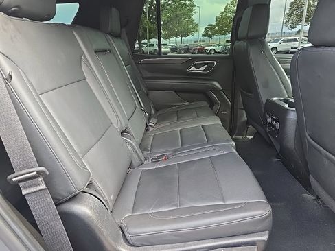 Used 2022 Chevrolet Tahoe LT w/ LT Signature Package AWD/4WD image 12