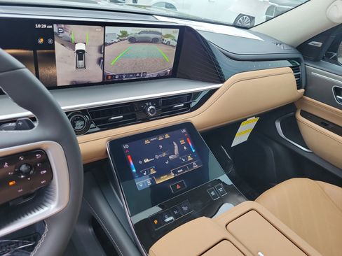 New 2026 INFINITI QX80 Luxe image 20