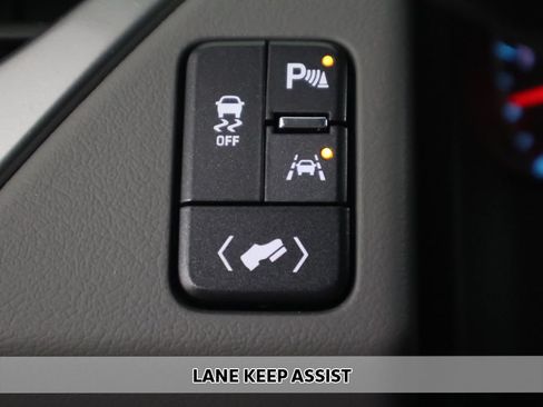 Used 2018 Chevrolet Tahoe LT AWD/4WD image 4