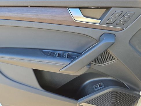 Certified 2024 Audi Q5 2.0T Premium Plus image 15