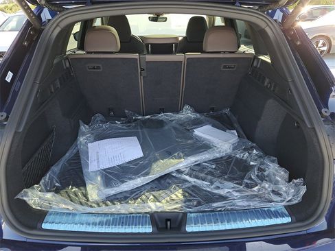 New 2025 Audi Q5 Prestige image 31