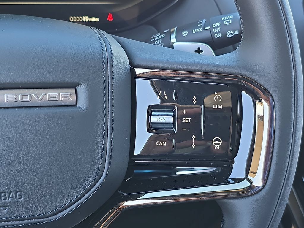 New 2026 Land Rover Range Rover Sport Dynamic SE AWD/4WD image 19