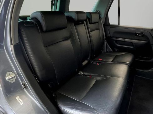 Used 2005 Honda CR-V EX image 24