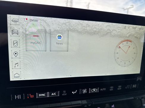 Used 2025 GMC Hummer EV 3X image 34