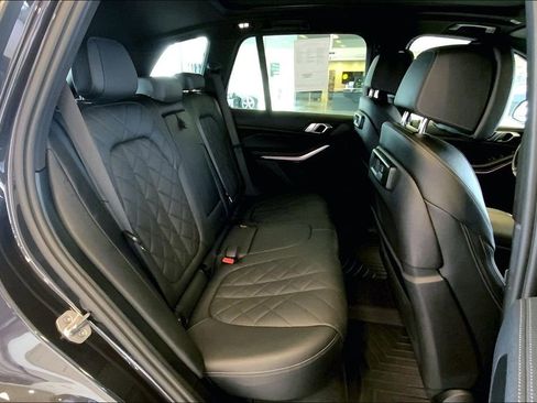 Used 2023 BMW X5 xDrive40i w/ Luxury Seating Package image 20