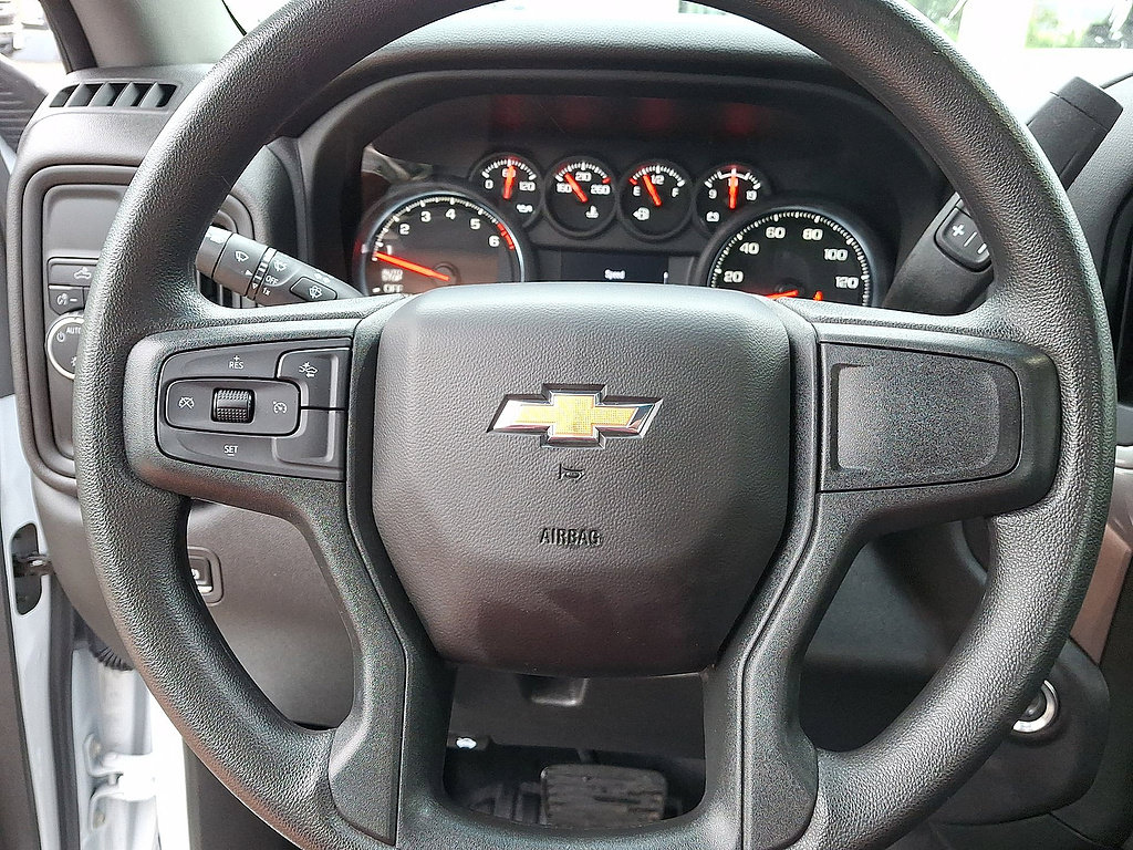 Certified 2025 Chevrolet Silverado 1500 W/T RWD image 16