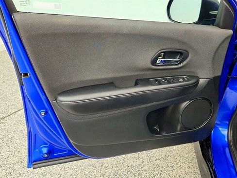 Used 2019 Honda HR-V Sport image 10