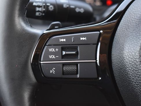 Used 2023 Honda Pilot Elite image 6