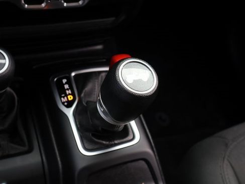 Used 2020 Jeep Wrangler Unlimited Sport S image 25