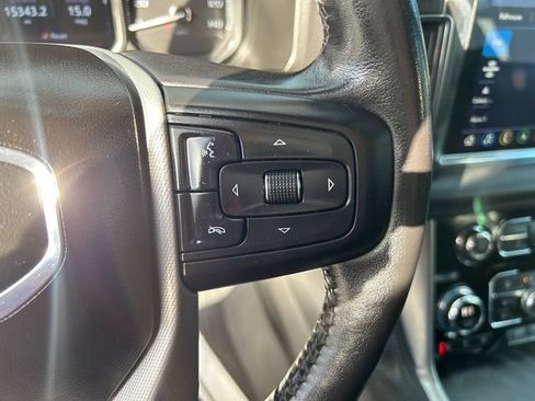 Used 2021 GMC Yukon Denali w/ Denali Premium Package image 18