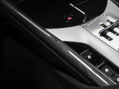 Certified 2025 Ferrari Purosangue AWD/4WD image 68