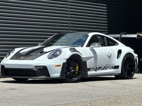 Certified 2025 Porsche 911 GT3 RS RWD image 1