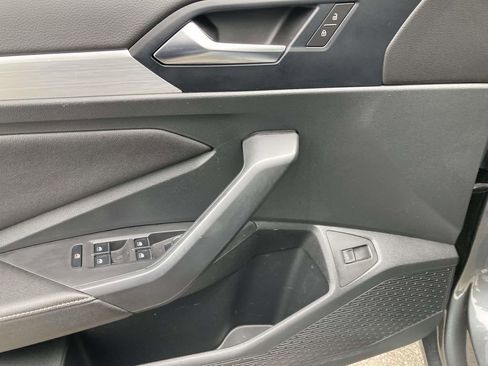 Used 2025 Volkswagen Jetta S FWD image 17