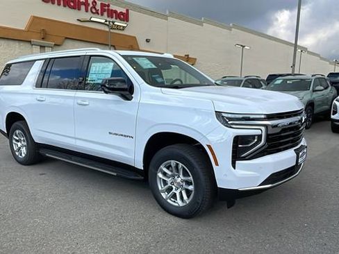 New 2026 Chevrolet Suburban LS w/ LPO, Dark Essentials Package image 29