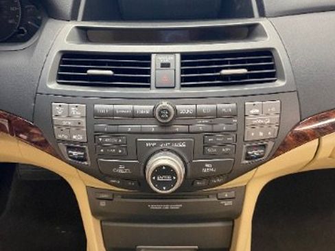 Used 2010 Honda Crosstour EX-L image 24