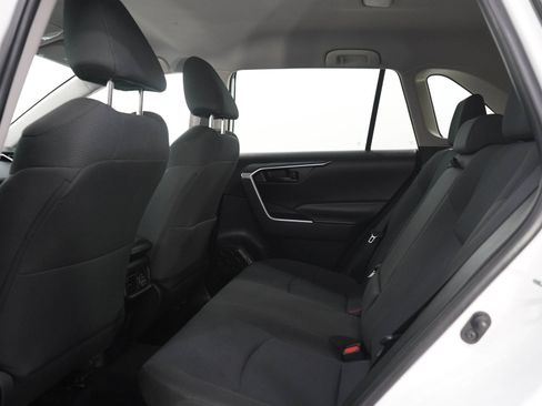 Used 2022 Toyota RAV4 LE AWD/4WD image 14