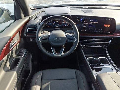 New 2026 Chevrolet Traverse Z71 w/ Enhanced Driving Package AWD/4WD image 8
